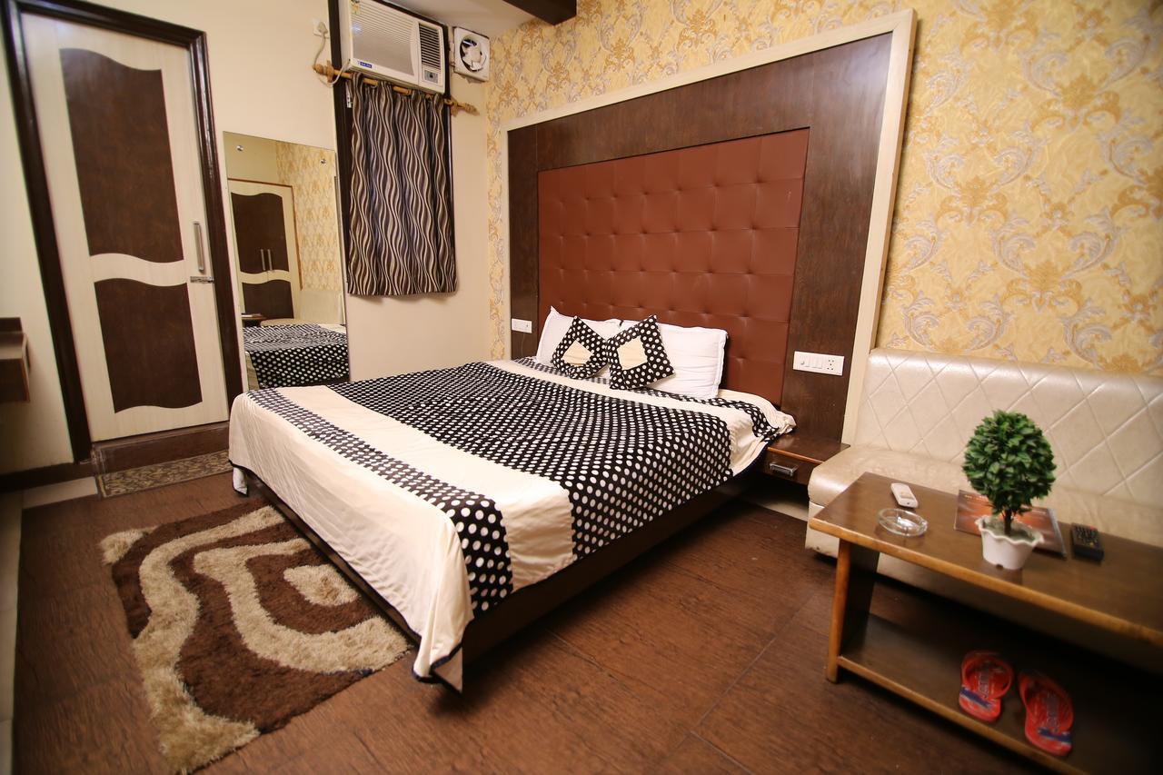Hotel Pappan Plaza Palwal 외부 사진